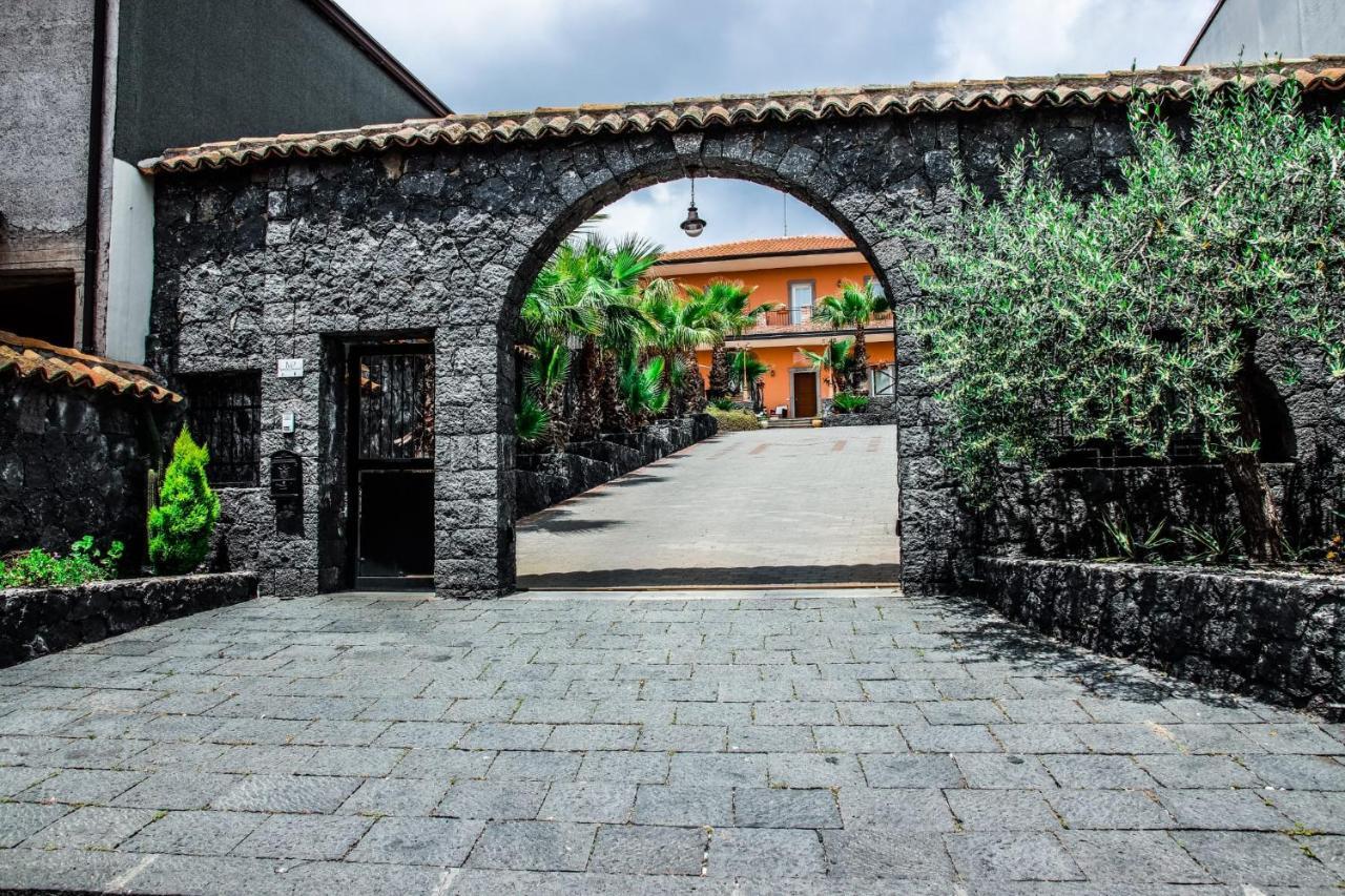 Martina Paradise Affitta Camere Nicolosi Exterior foto
